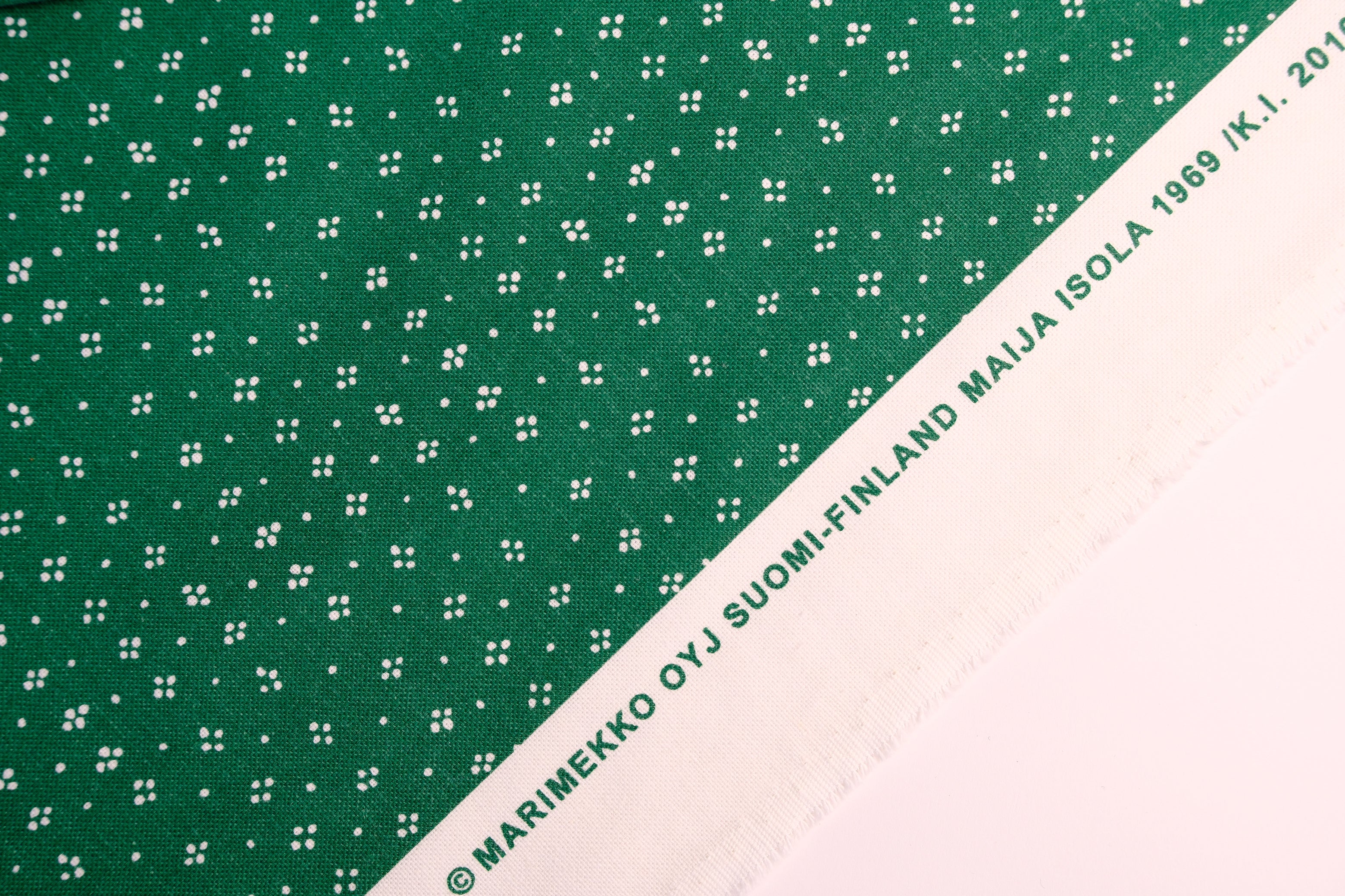 Marimekko Muija Cotton-Linen Fabric - Per 1/2M