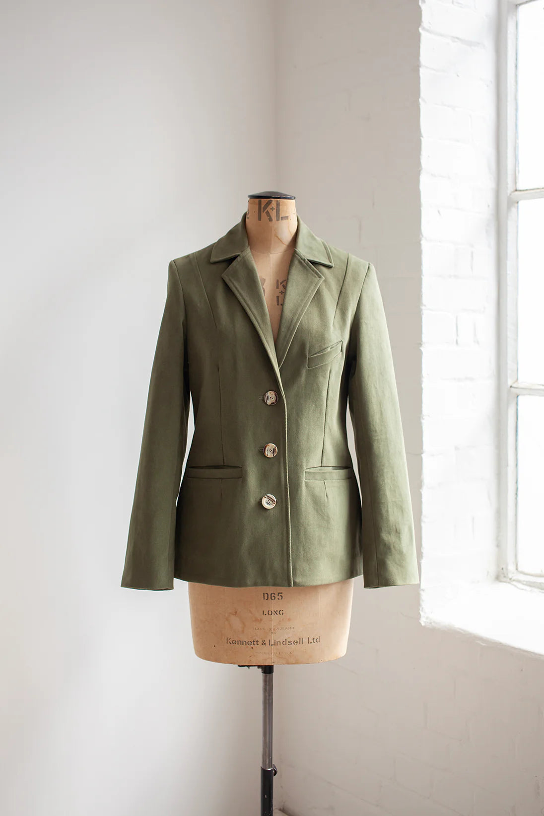 The Modern Sewing Co. Naomi Blazer- PDF or Printed Pattern