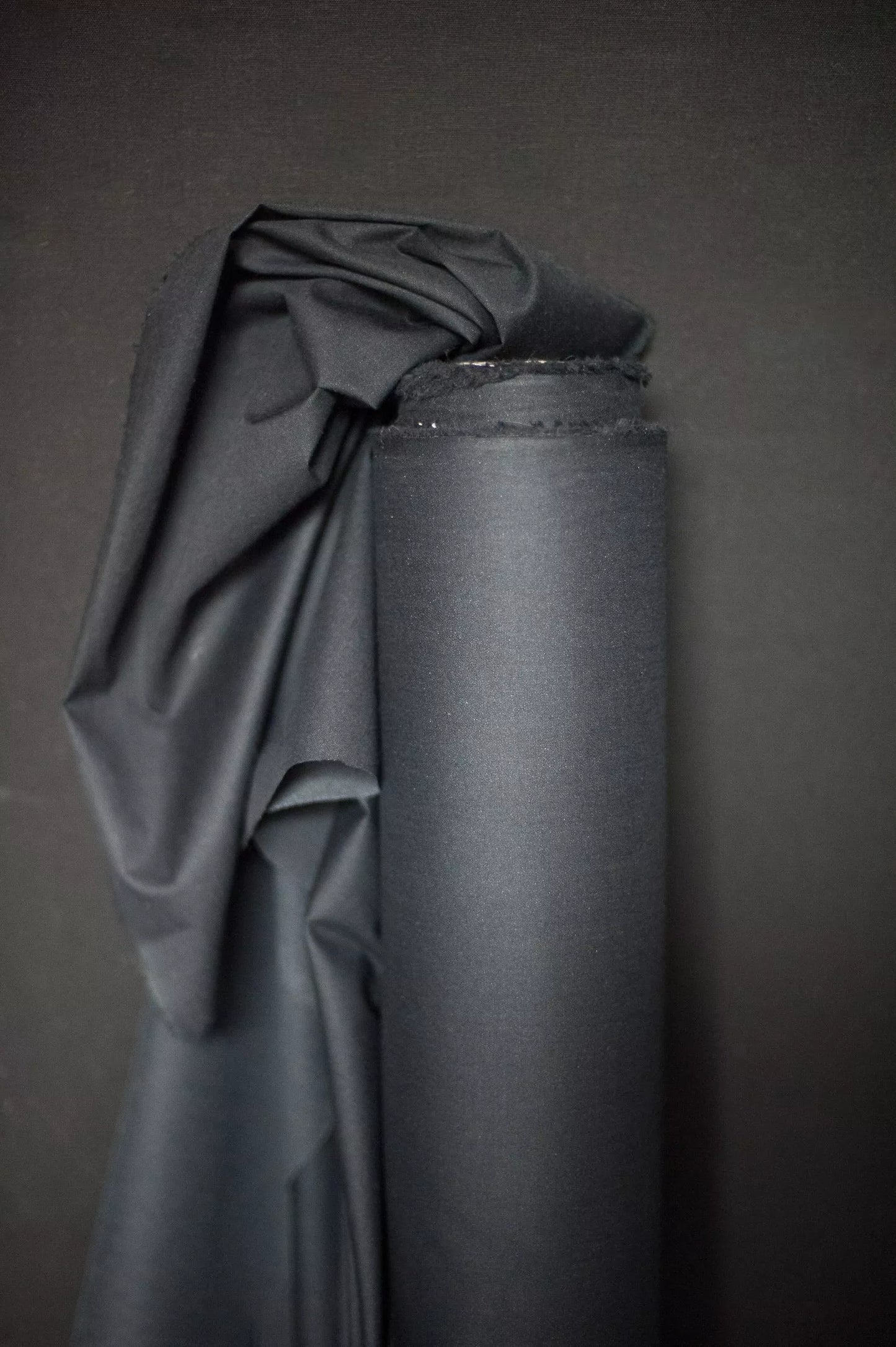 Woven fusible interfacing - Black (per 1/2 metre)