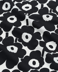 Marimekko Pieni Unikko Cotton Fabric (per 1/2 M)