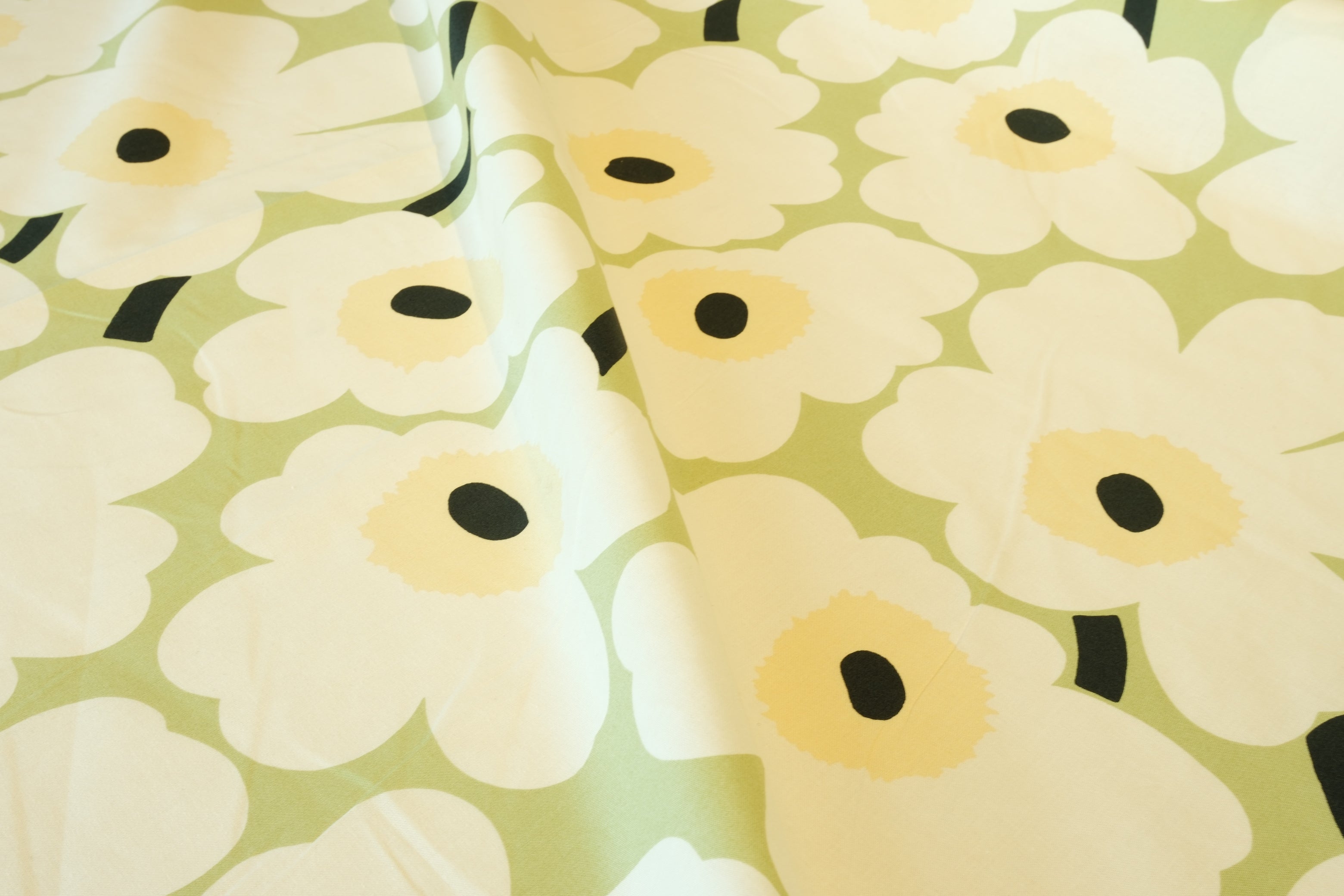Marimekko Pieni Unikko Cotton Fabric - (Per 1/2 Metre)