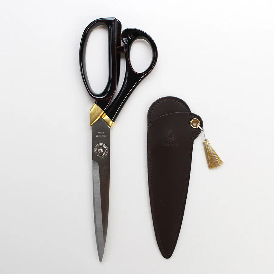 Cohana Sewing Shears with Lacquered Handles and Gold Leaf Tamenuri (45-442)