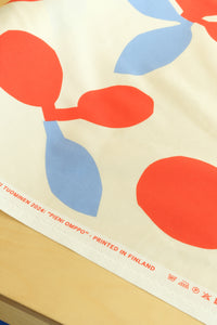Marimekko Pieni Omppo Cotton Fabric (per 1/2 M)