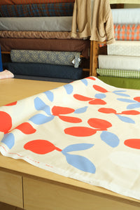 Marimekko Pieni Omppo Cotton Fabric (per 1/2 M)
