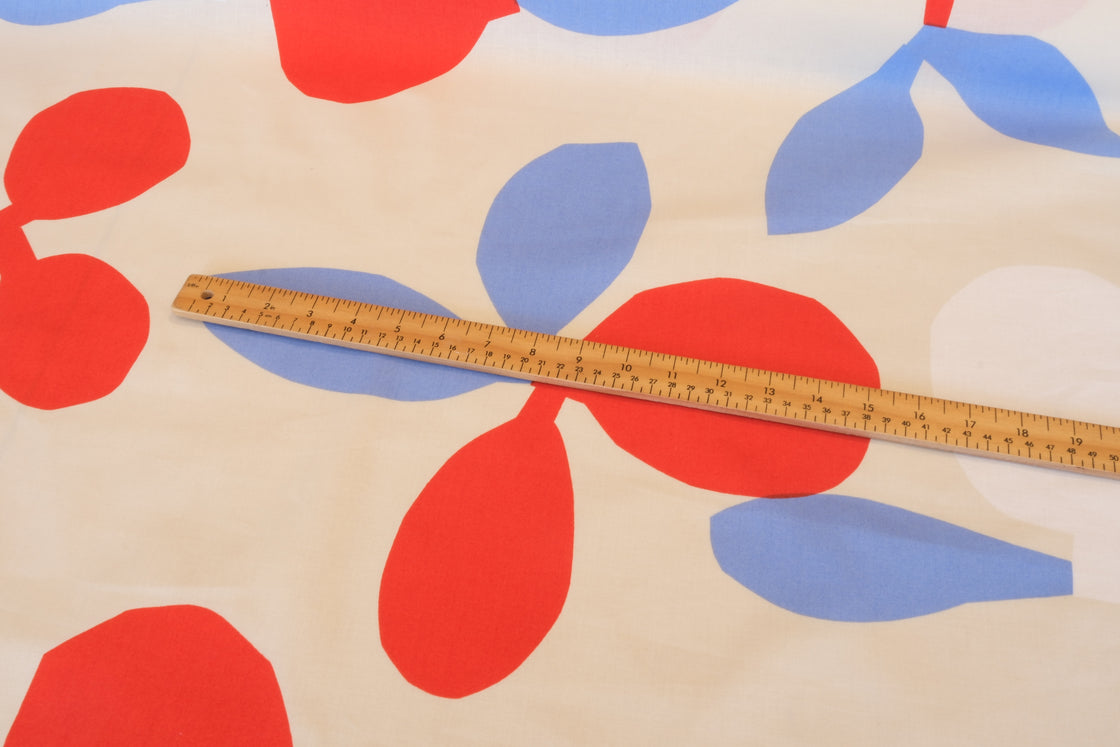 Marimekko Pieni Omppo Cotton Fabric (per 1/2 M)