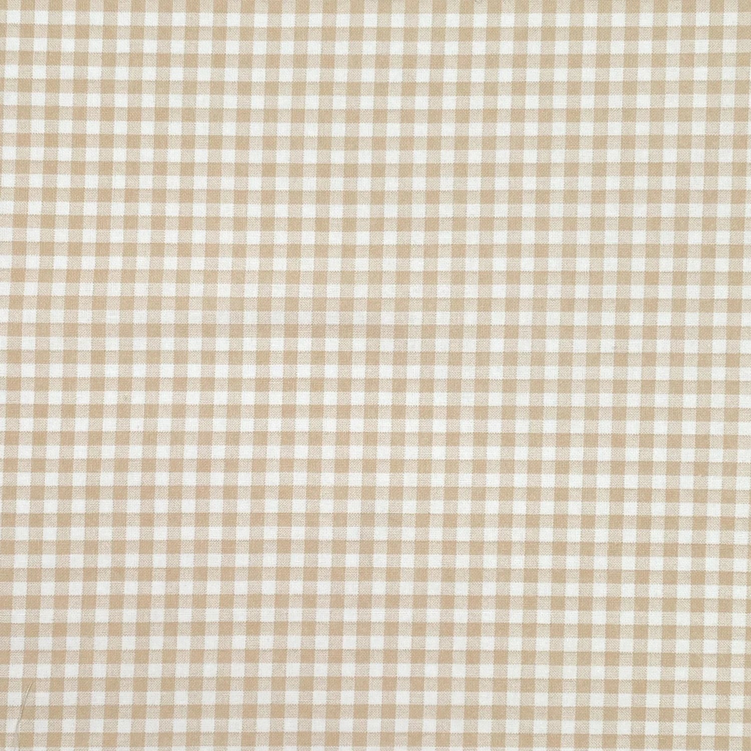 Lightweight Cotton Gingham Sheeting (per 1/2 M)