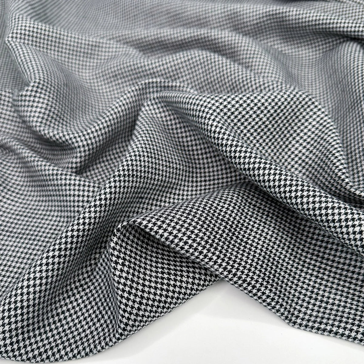 Houndstooth Linen/Cotton (per 1/2 M)