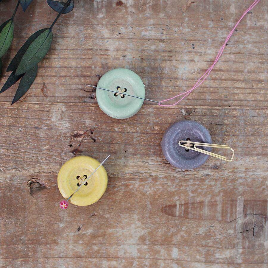 Cohana Shigaraki Ware Button Magnet