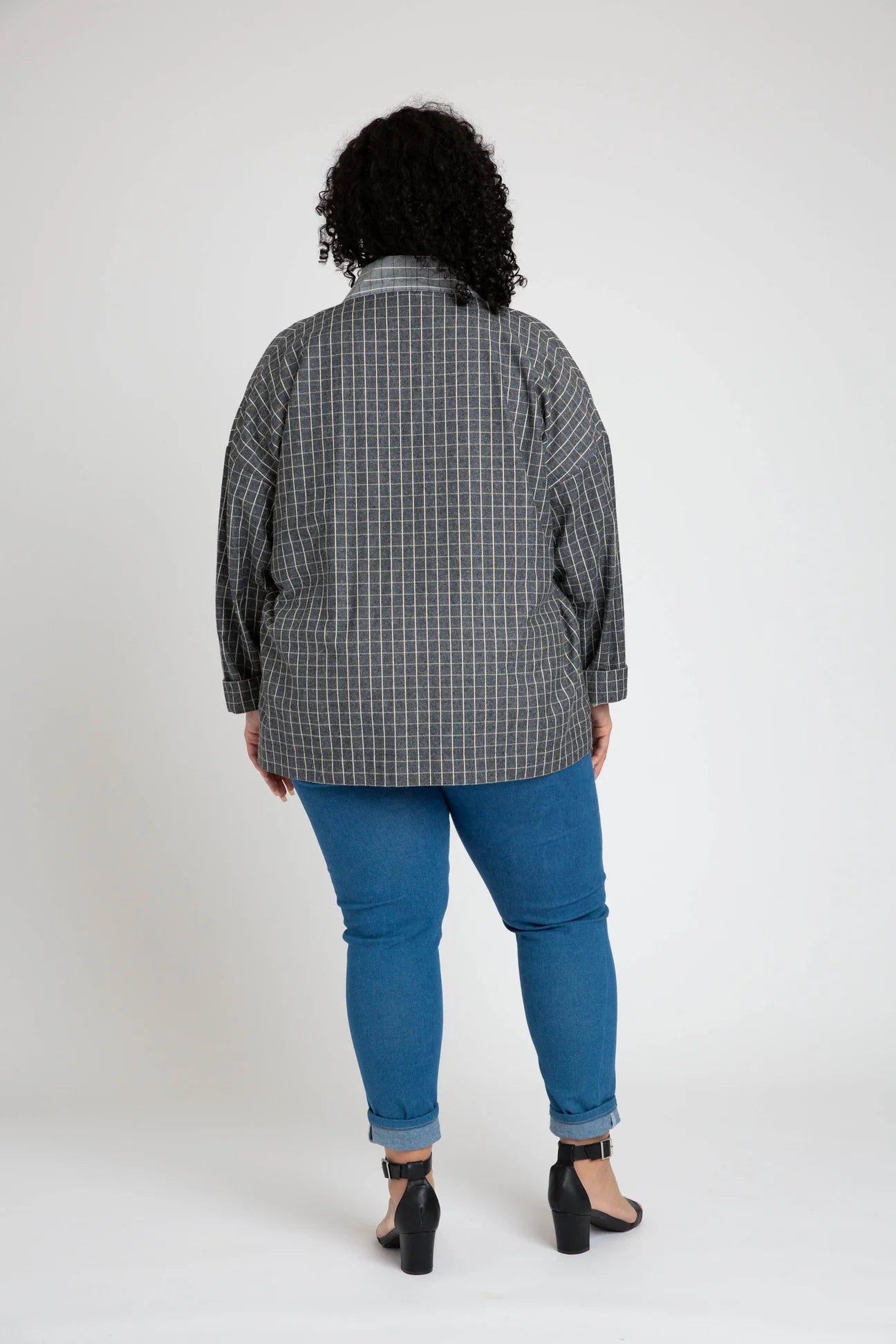 Megan Nielsen Hovea Curve Jacket (Paper Pattern) – The Sewing Club