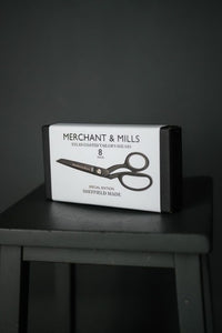 Matte Black 8" Scissors - Merchant and Mills