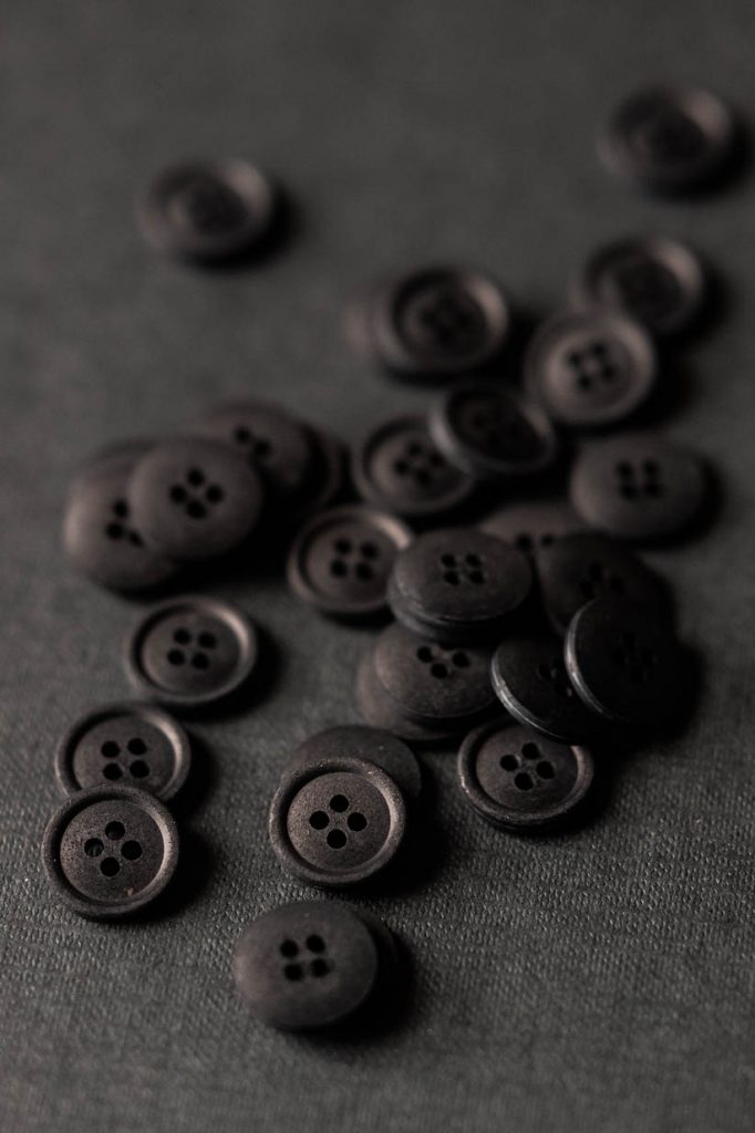 Black 15mm Button